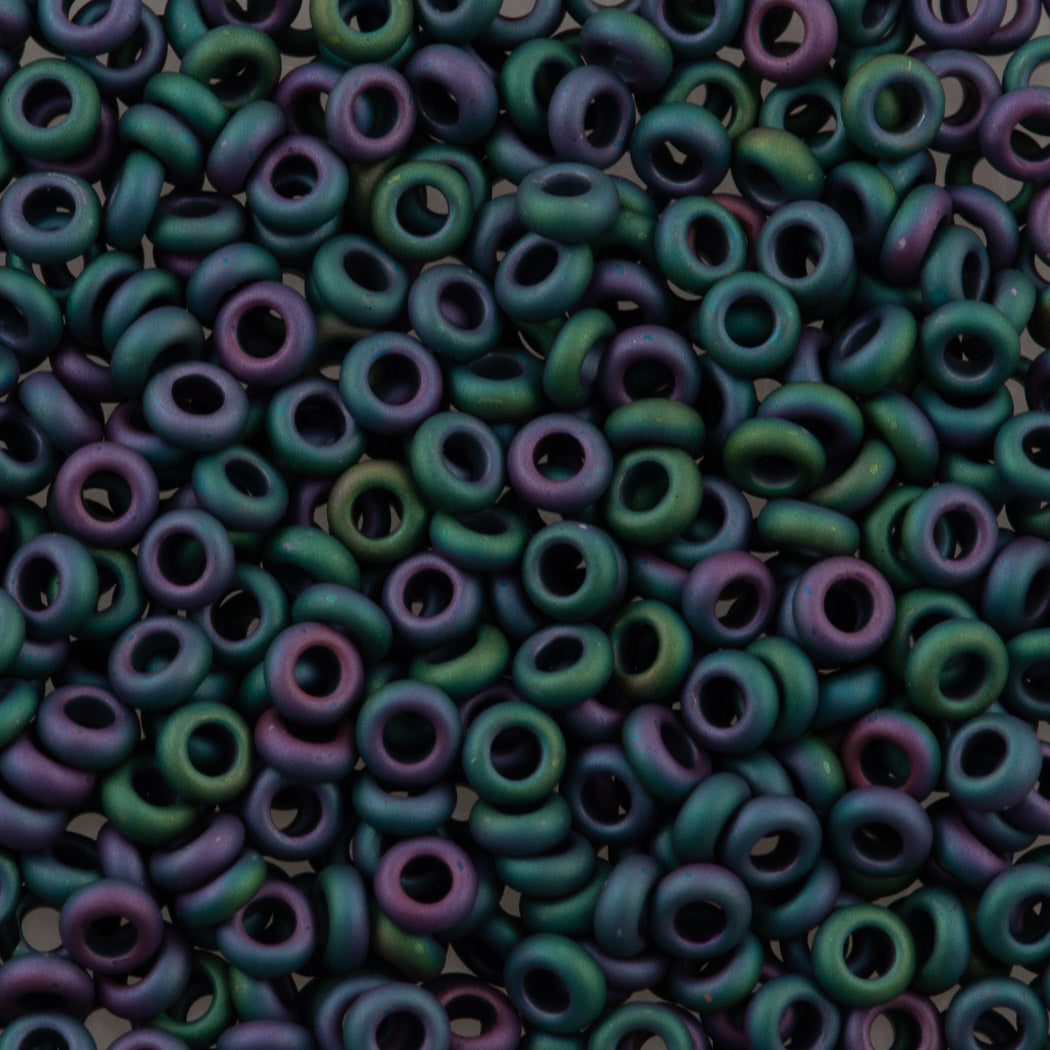Toho Demi Round 8/0 Opaque Matte Teal Iris (706)