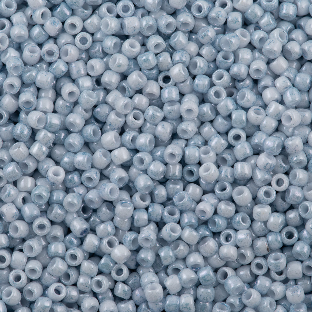 50g Toho Round Seed Bead 8/0 Marbled Opaque White Blue (1205)
