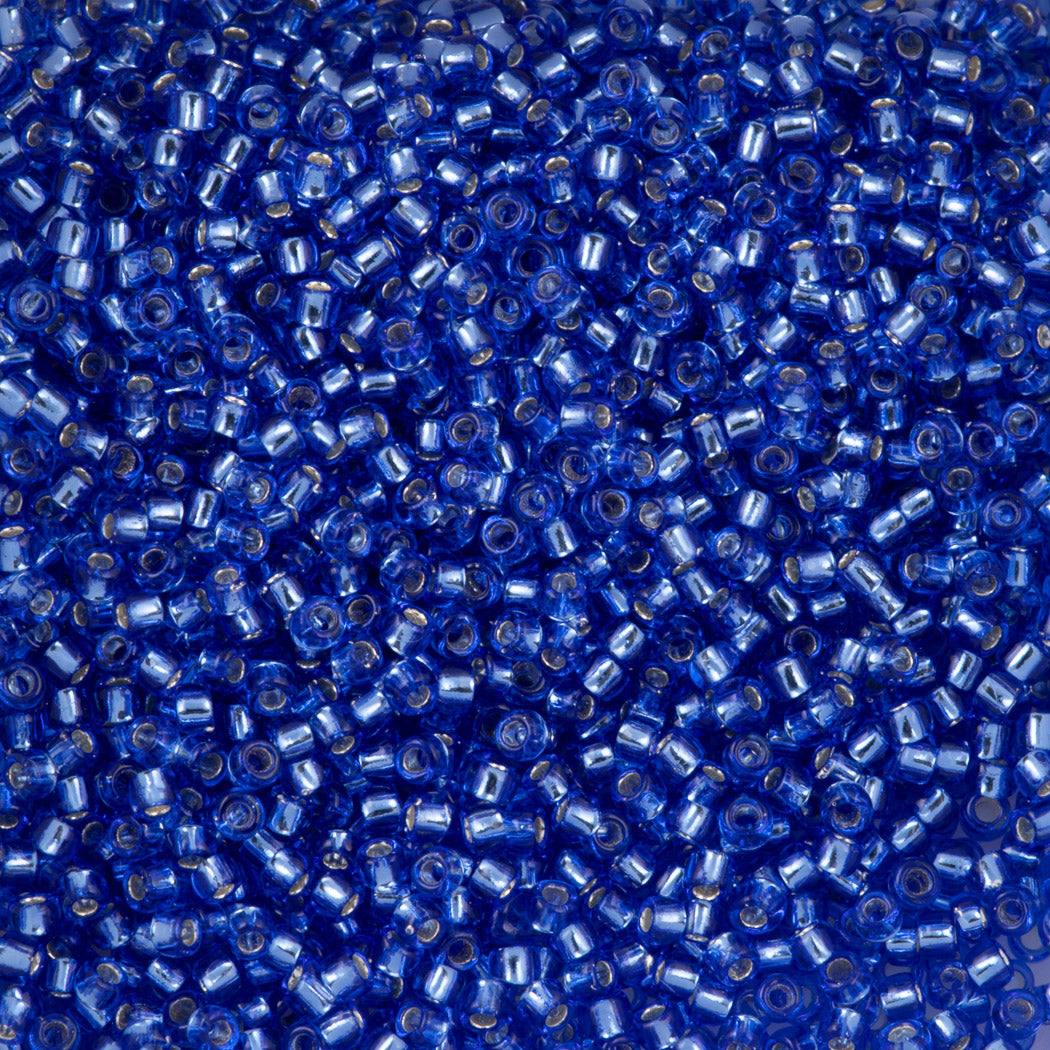 Toho Round Seed Bead 15/0 Silver Lined Montana Blue (35)