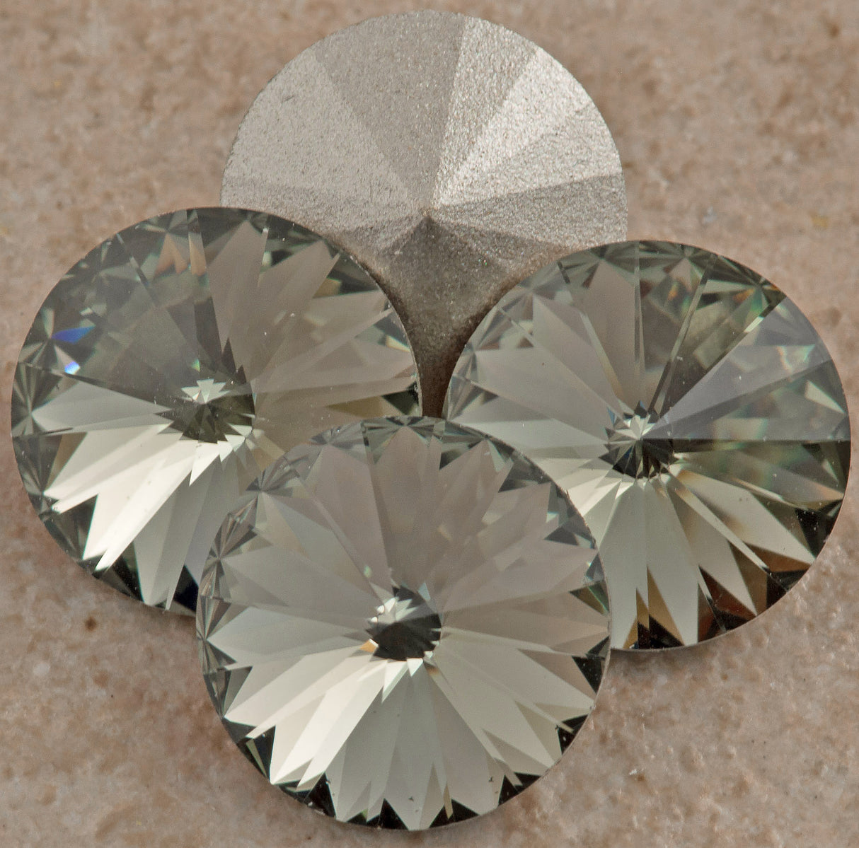 Four TRUE CRYSTAL 14mm Rivoli Black Diamond (215)