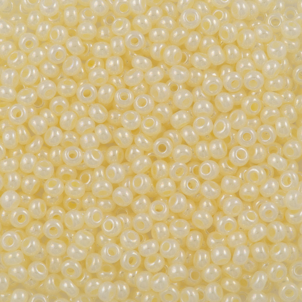 Czech Seed Bead 11/0 Shell Cream 2-inch Tube (47113)
