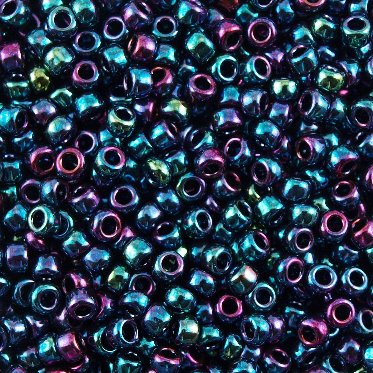 50g Toho Round Seed Beads 6/0 Midnight Iris (505)