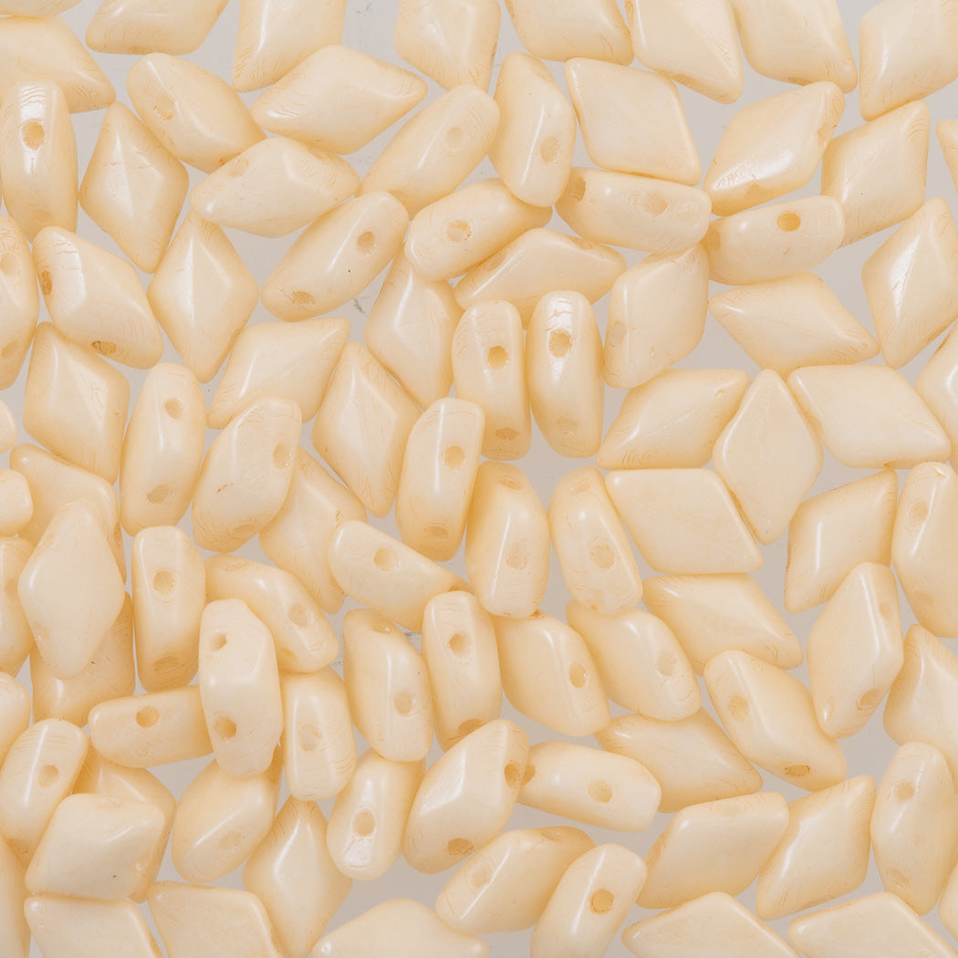 Gemduo Bead 8x5mm Chalk Beige Luster 2-Inch Tube (03000BG)