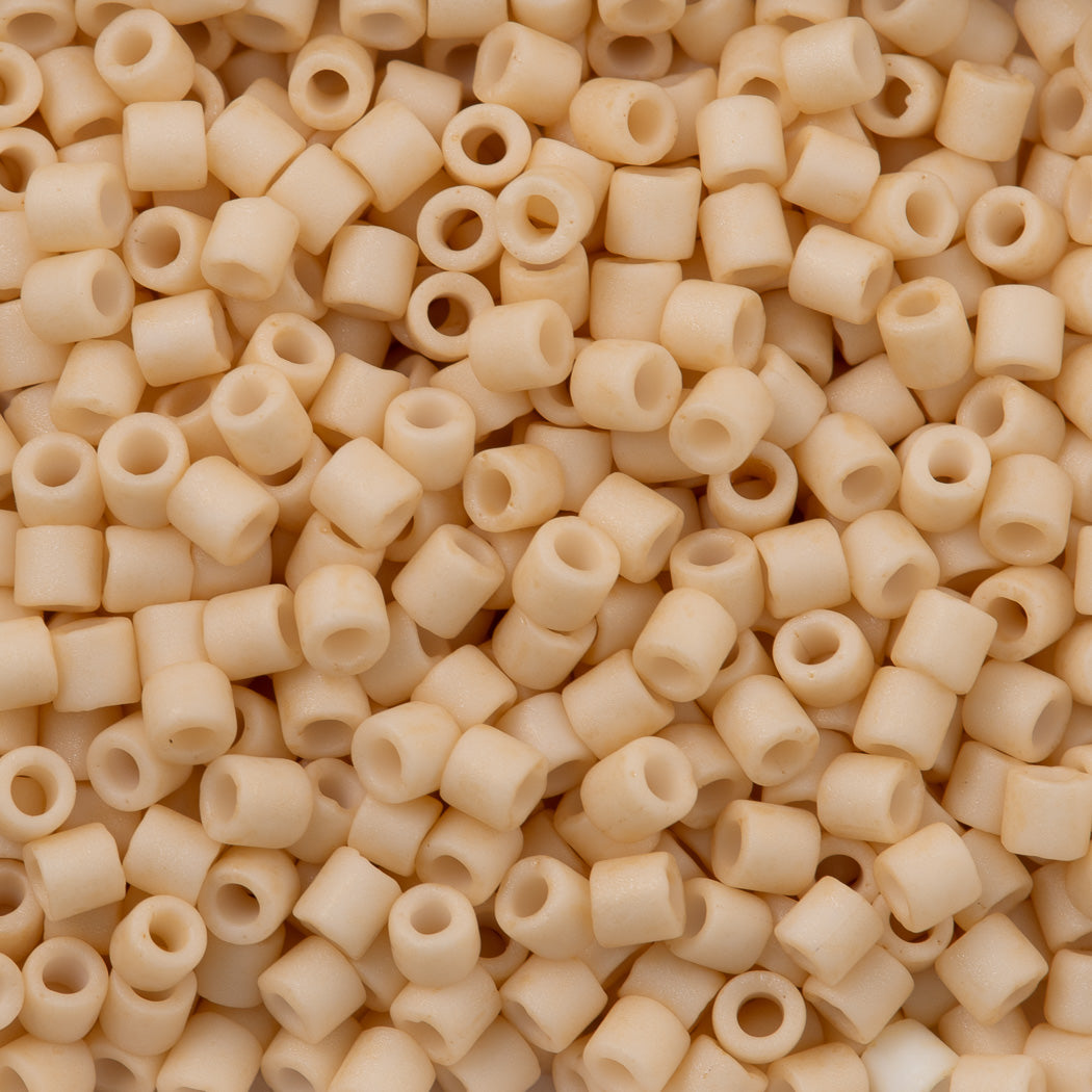 Miyuki Delica Seed Bead 8/0 Matte Light Brown DBL353