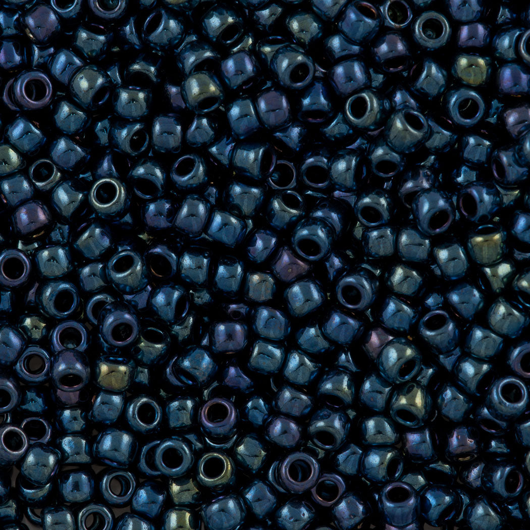 50g Toho Round Seed Beads 6/0 Metallic Navy Iris (88)