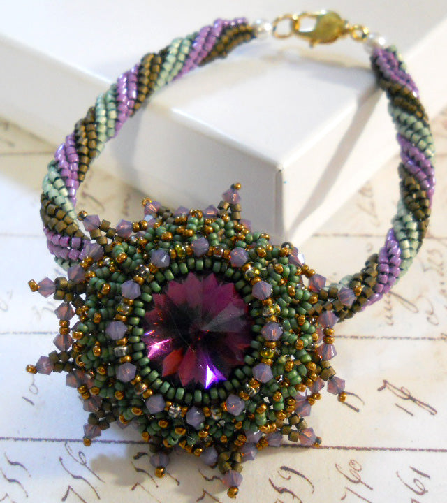 Autumn Bloom Bracelet Design Tutorial - Green & Purple Colorway.
