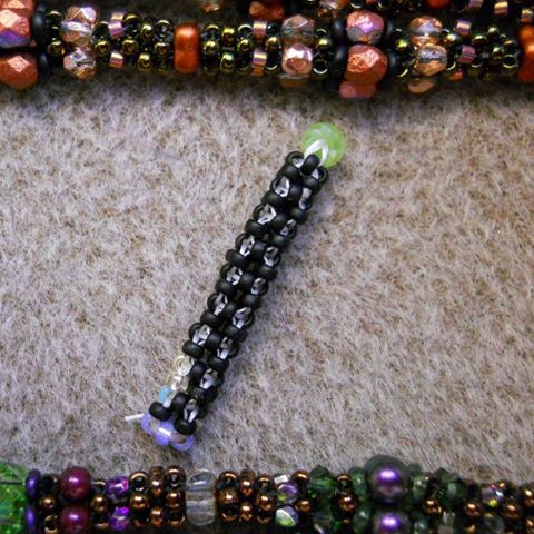 Learn How To Bead the Cubic Right Angle Weave (CRAW)