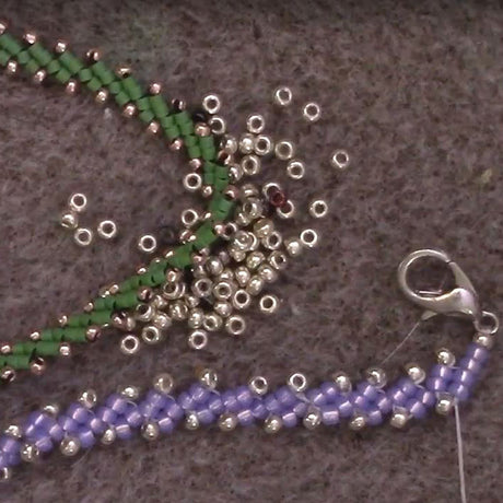 Single St. Petersburg Stitch Beading Tutorial