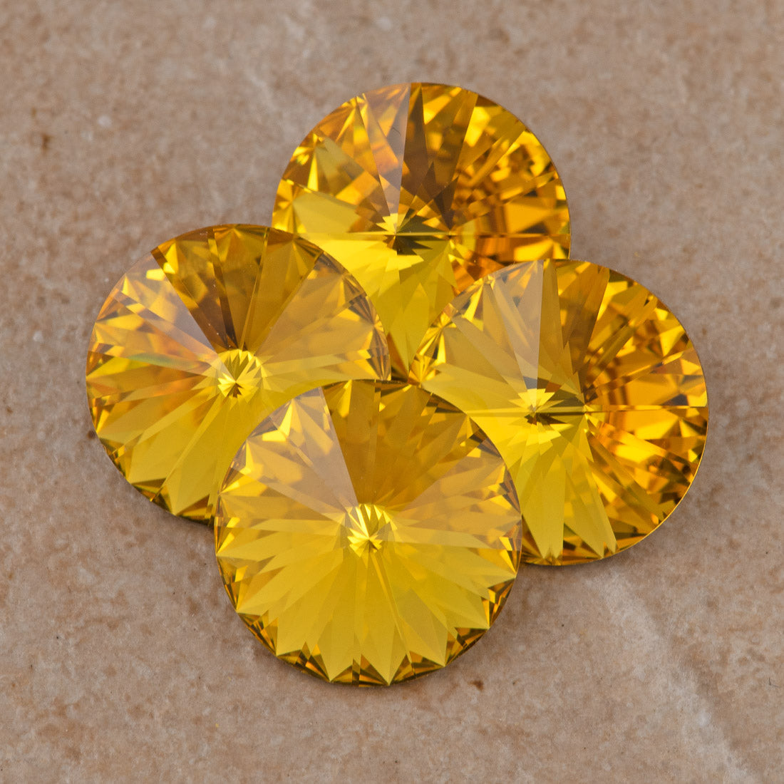 Four TRUE CRYSTAL 12mm Rivoli Light Topaz (226)
