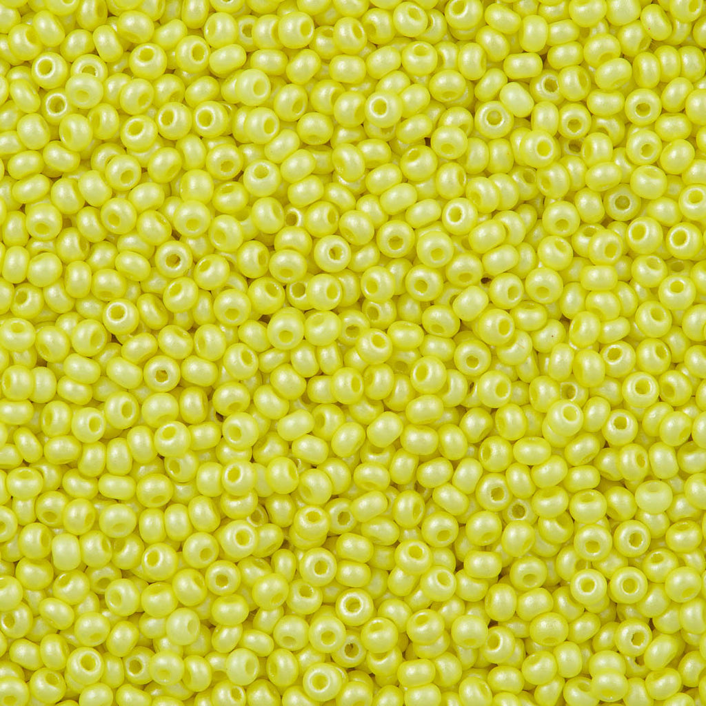 Czech Seed Bead 10/0 Dyed Shiny Yellow (23830)