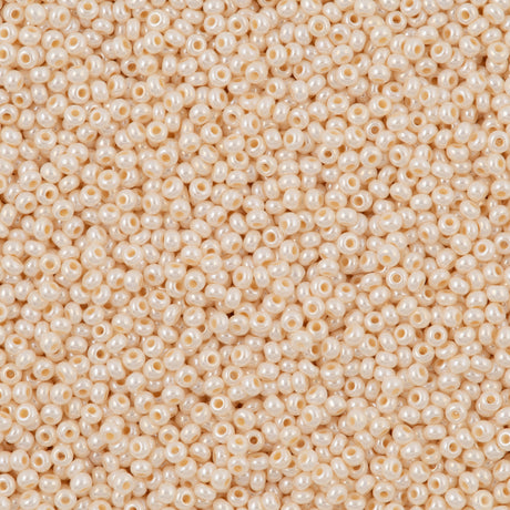 Czech Seed Bead 11/0 Opaque Eggshell (46112)