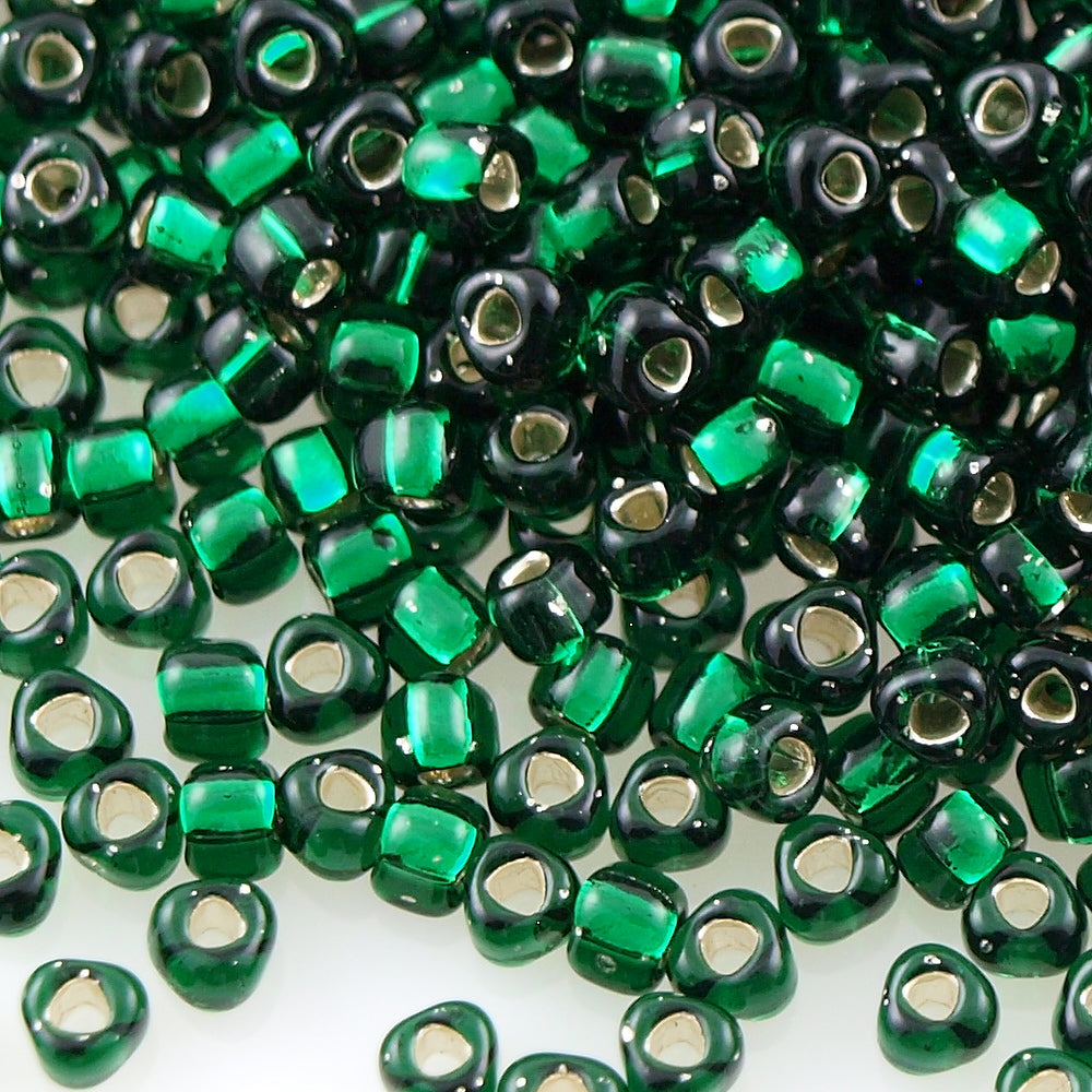 Miyuki Triangle Seed Bead 8/0 Silver Lined Emerald 15g (1806)