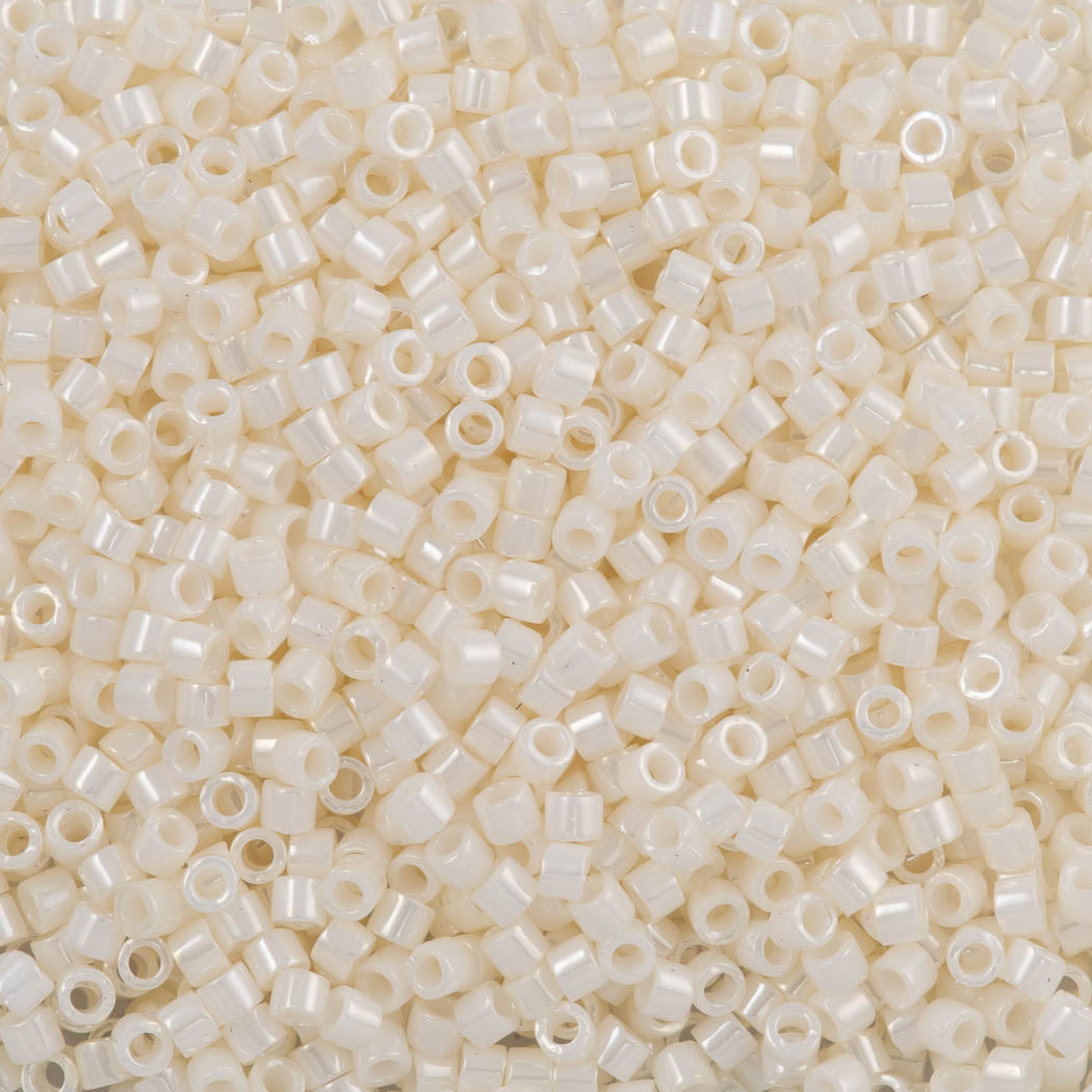 DB0204 – 11/0 Miyuki Delica Beads, Opaque Luster Medium Flesh – Garden of  Beadin