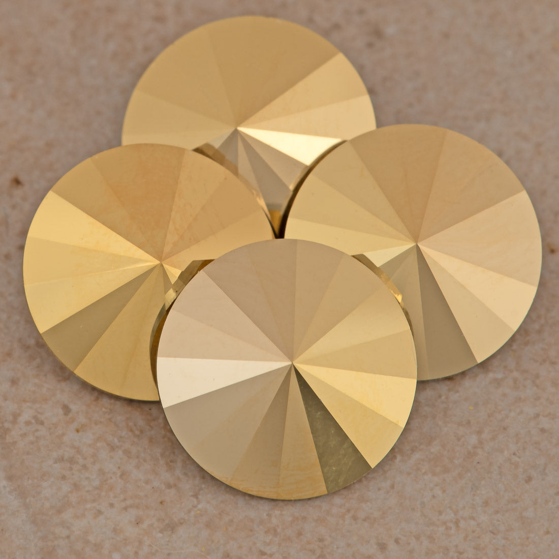 Four TRUE CRYSTAL 14mm Rivoli Aurum (001AUR)