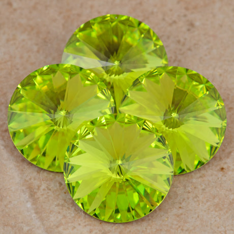 Four TRUE CRYSTAL 14mm Rivoli Citrus Green (337)