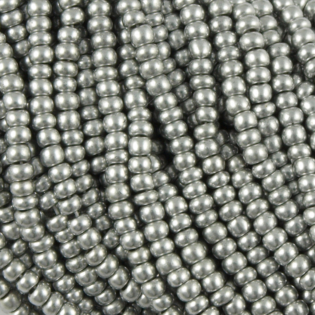 Czech Seed Bead 6/0 Bright Silver 1/2 Hank (01700)