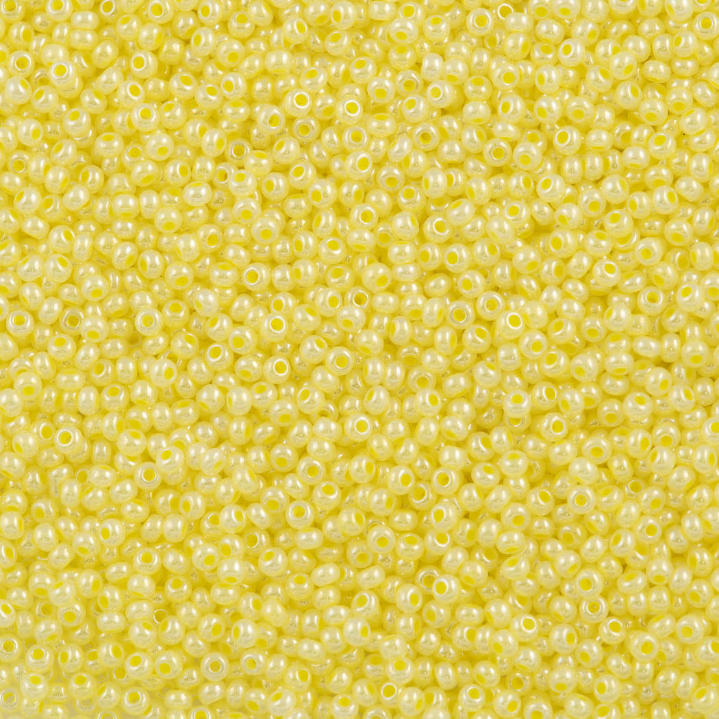 Czech Seed Bead 11/0 Yellow Ceylon (37186)