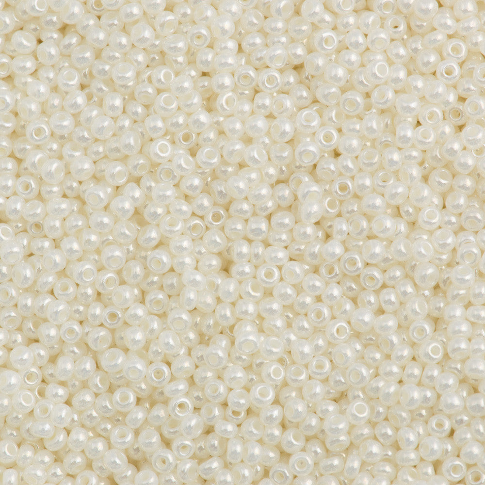 Czech Seed Bead 11/0 Ceylon Pearl White 50g (47102)