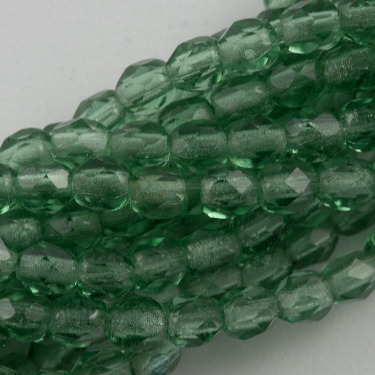 100 Czech Fire Polished 4mm Round Bead Prairie Green (50310)