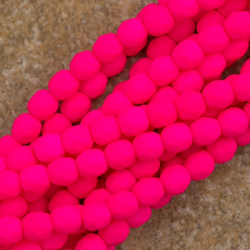100 Czech Fire Polished 4mm Round Bead Neon Pink (25123)