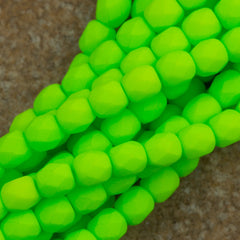 100 Czech Fire Polished 4mm Round Bead Neon Lime (25142)