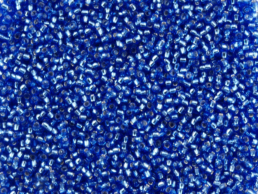 Toho Round Seed Bead 15/0 Silver Lined Montana Blue (35)