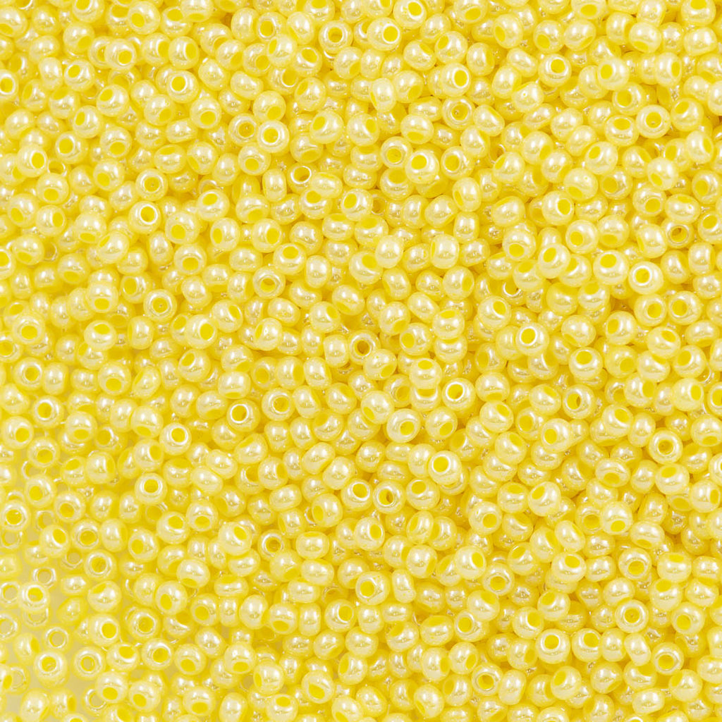 Czech Seed Bead 10/0 Dyed Yellow Ceylon (37186)