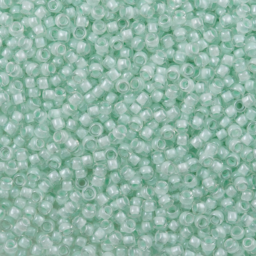 50g Toho Round Seed Bead 8/0 Inside Color Crystal Mint Lined (1065)