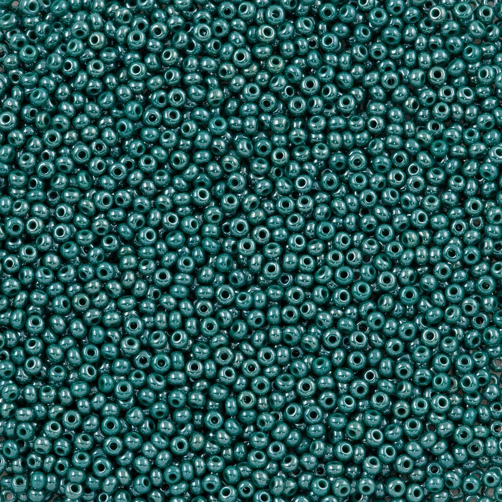 Czech Seed Bead 11/0 Dark Green Opaque Luster (58240)